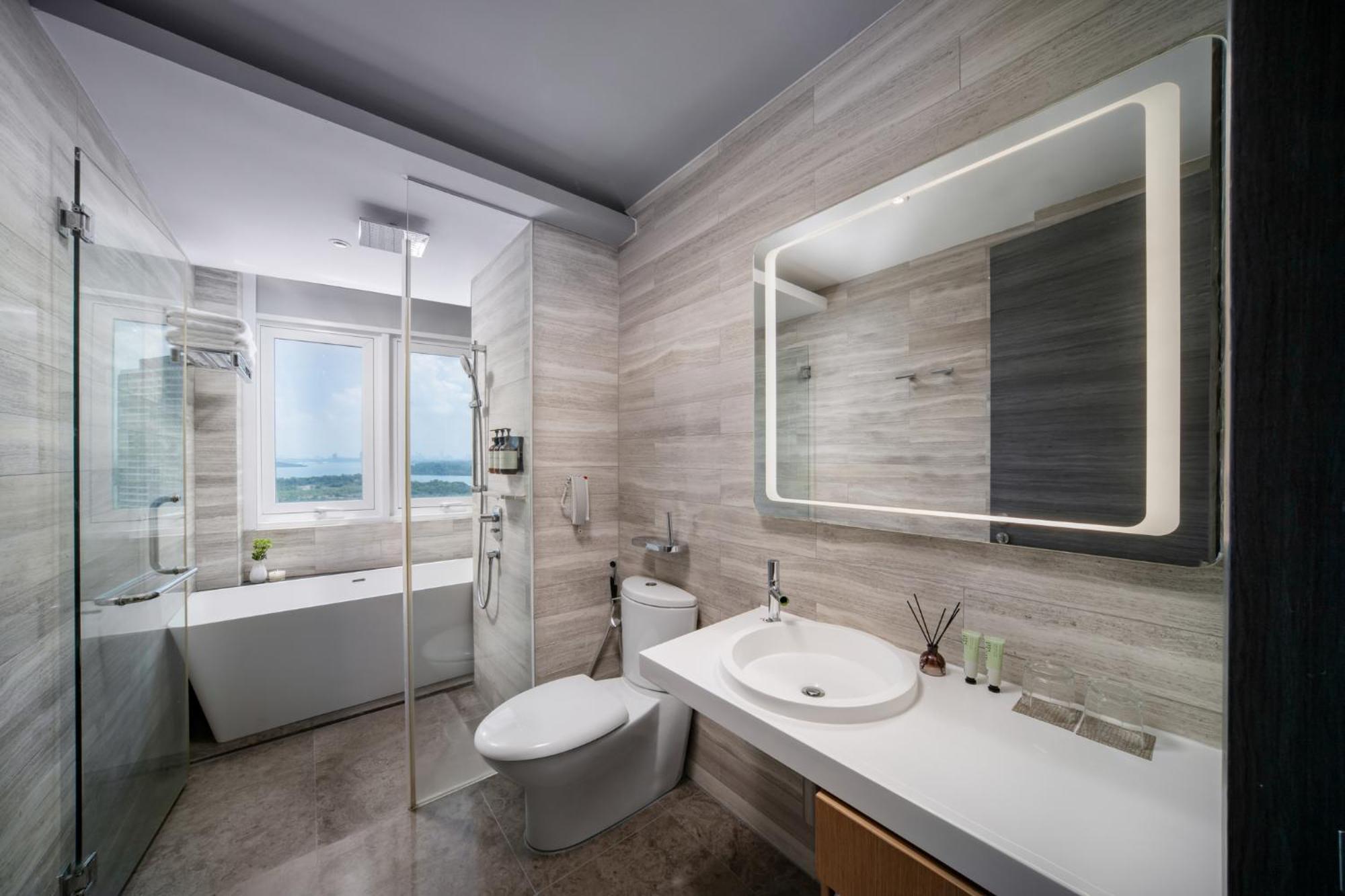 프레이저 플레이스 푸테리 하버 호텔 누사자야 외부 사진 Bathroom